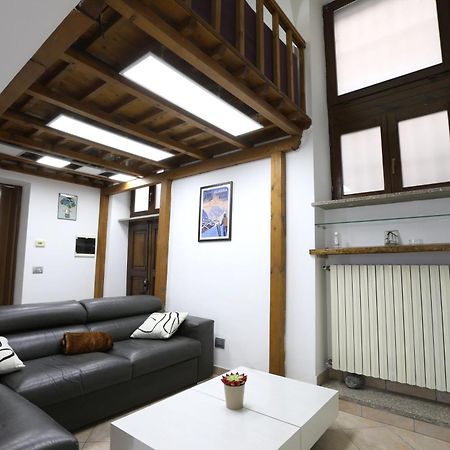 Loft Piazza Cavour Vercelli Buitenkant foto
